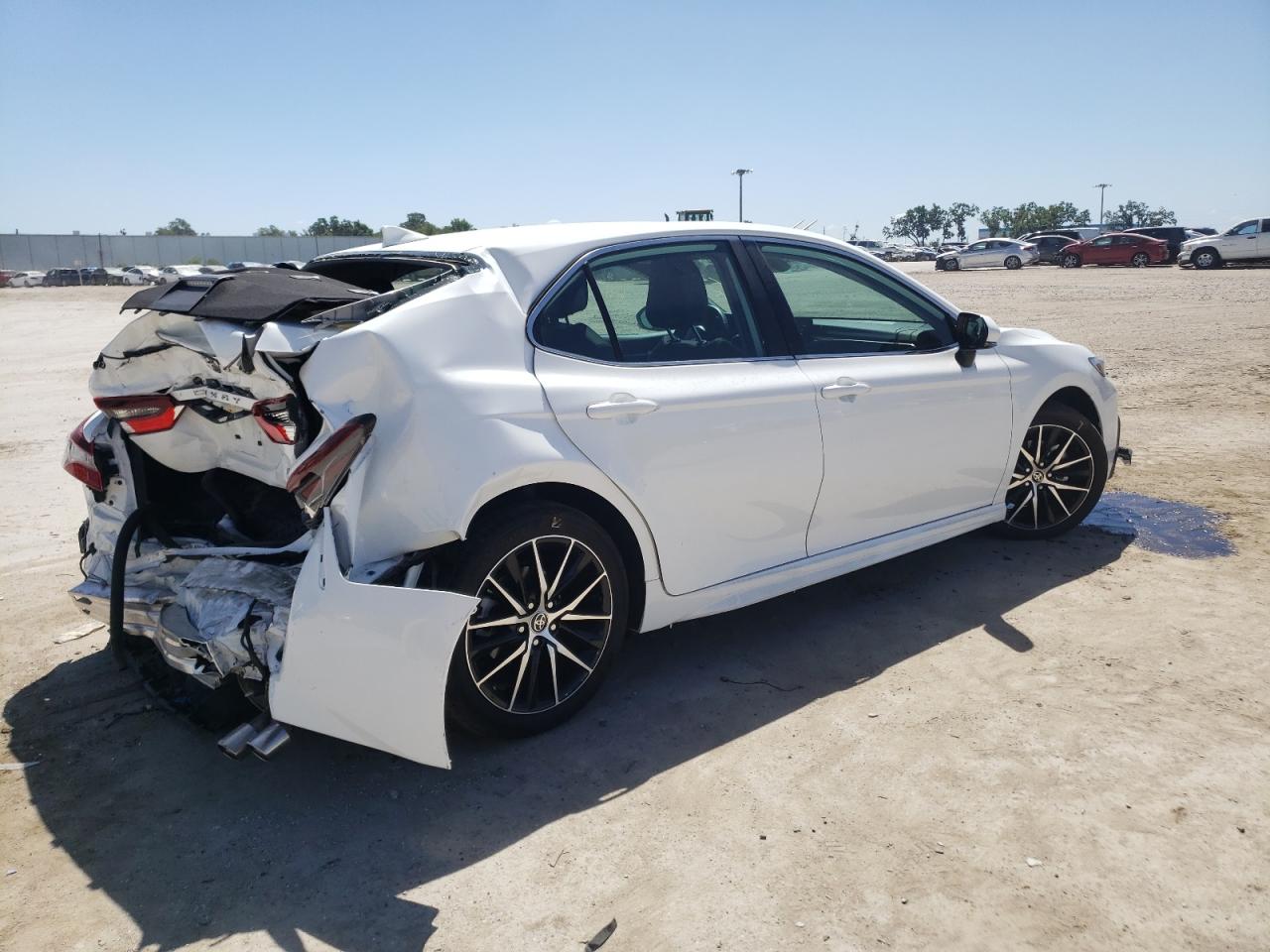 4T1T11AK3NU648895 TOYOTA CAMRY 2022