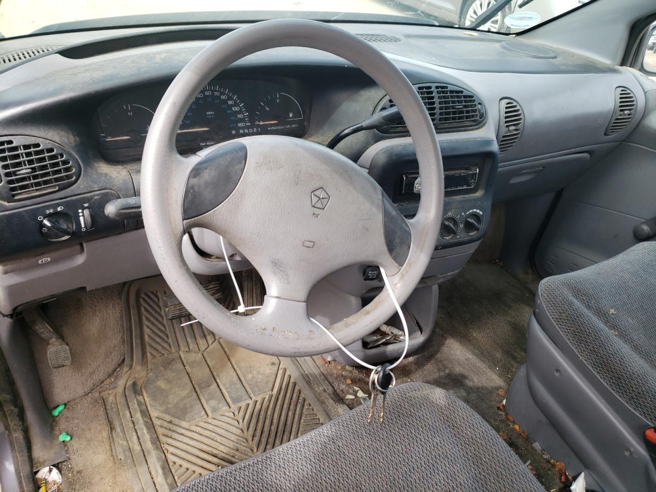 2B4FP25B7VR330305 1997 Dodge Caravan