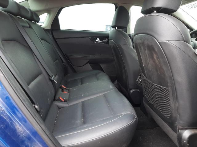 3KPF54AD1ME327007 KIA FORTE EX