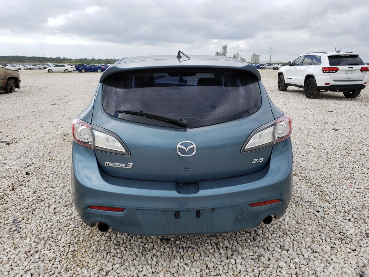 2010 Mazda 3 - Image 6