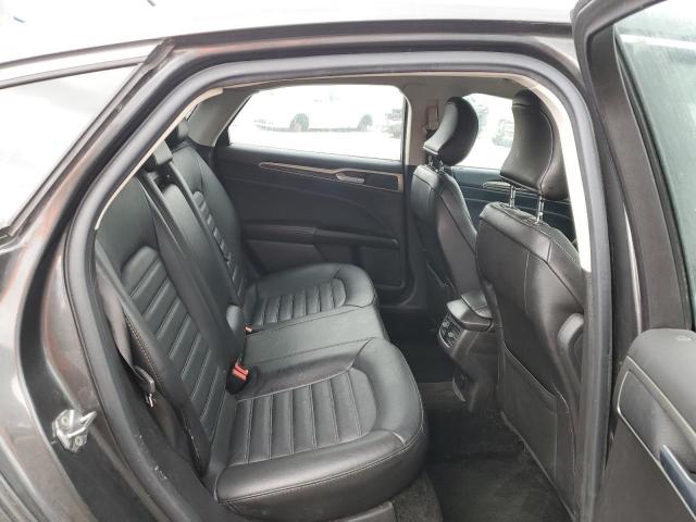 3FA6P0HD8GR303525 Ford FUSION SE