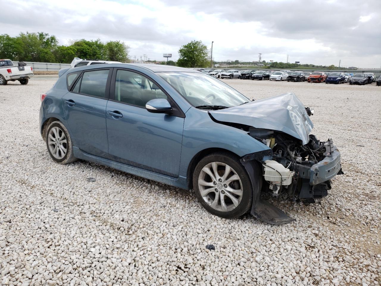 2010 Mazda 3 - Image 4