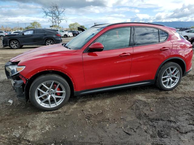 2018 Alfa Romeo Stelvio Sport