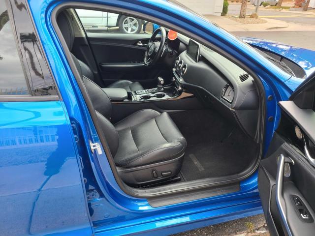 KNAE25LA2J6015497 KIA Stinger Premium