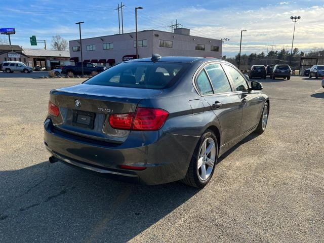 WBA3B1C55EPE14586 BMW 320 I