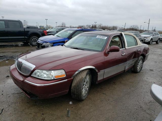 2004 Lincoln Town Car Executive