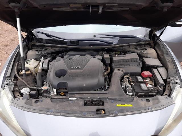 1N4AA6AP9GC380437 Nissan Maxima 3.5s