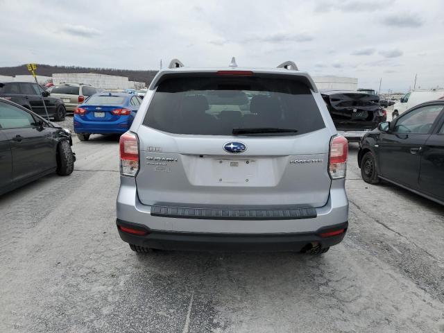JF2SJAEC3JH413890 Subaru Forester 2.5i Premium