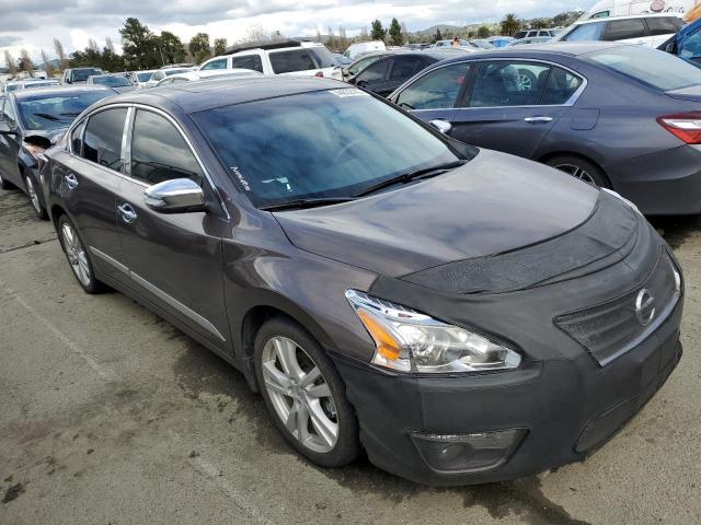 1N4BL3AP8FC138735 Nissan Altima 3.5s