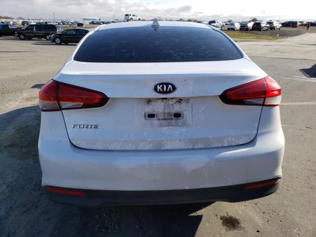3KPFL4A7XJE209808 KIA FORTE LX