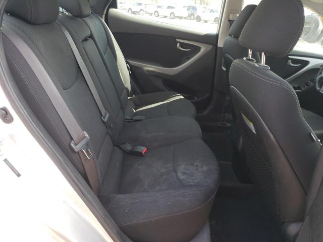 5NPDH4AE7FH598966 Hyundai ELANTRA SE