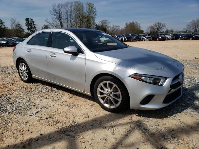 2020 MERCEDES-BENZ A 220 - W1K3G4EB4LW047842