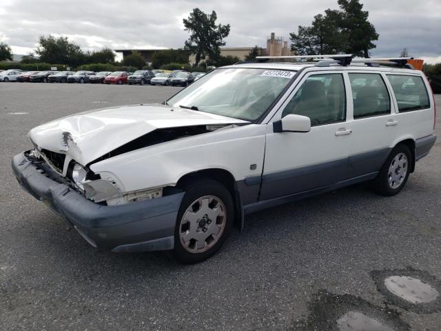 2000 Volvo V70 XC