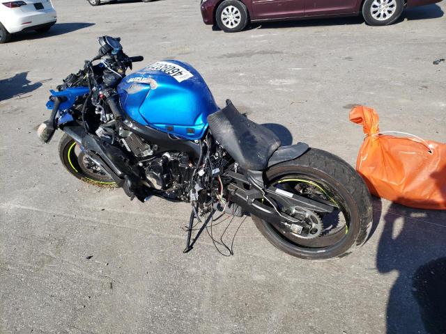 2022 SUZUKI GSX-R600 - JS1GN7FA4N7100524