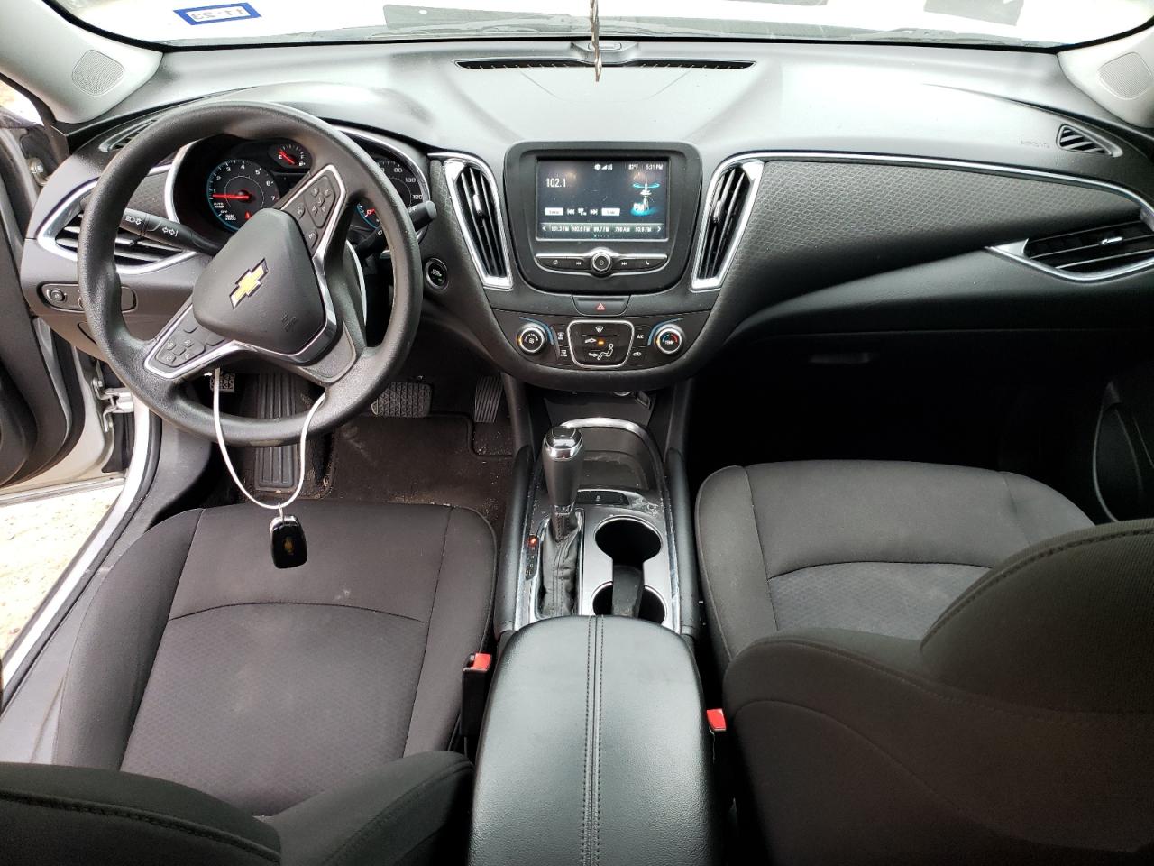 1G1ZD5ST3JF198208 CHEVROLET MALIBU 2018