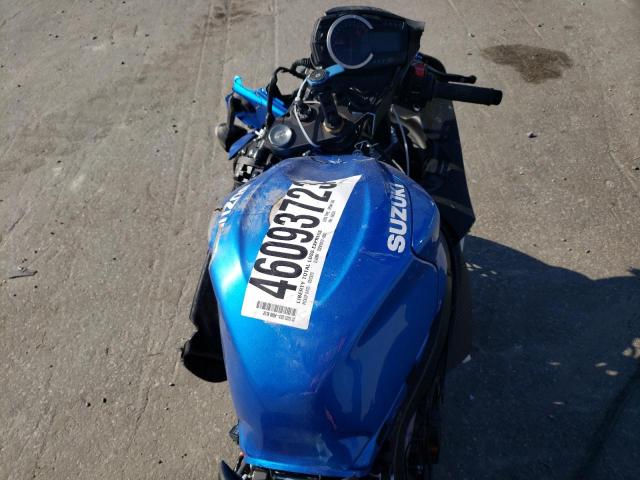 2022 SUZUKI GSX-R600 - JS1GN7FA4N7100524