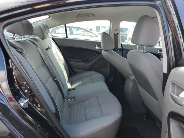 3KPFL4A78JE213288 KIA FORTE LX