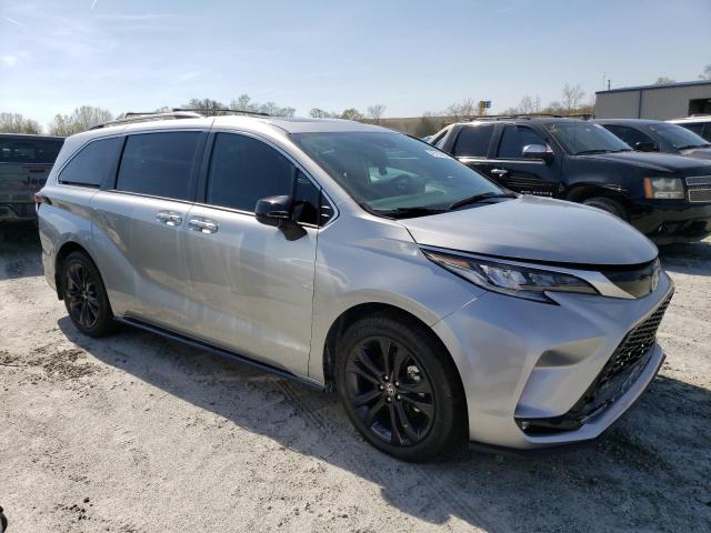 2022 TOYOTA SIENNA XSE - 5TDXRKECXNS132397