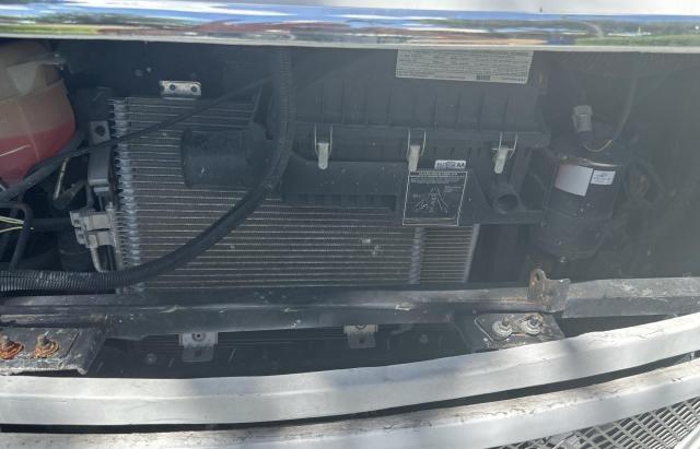 2018 FORD F53 1F64F5DY1J0A09372