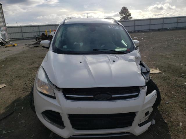 1FMCU9J90EUD18943 Ford Escape Titanium