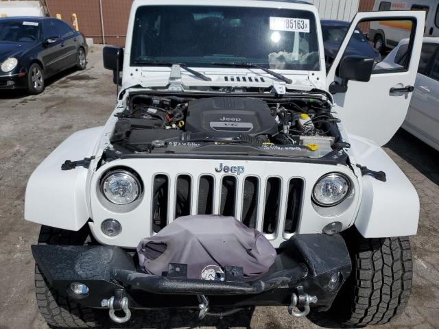 1C4BJWEGXJL847932 Jeep Wrangler Unlimited Sahara