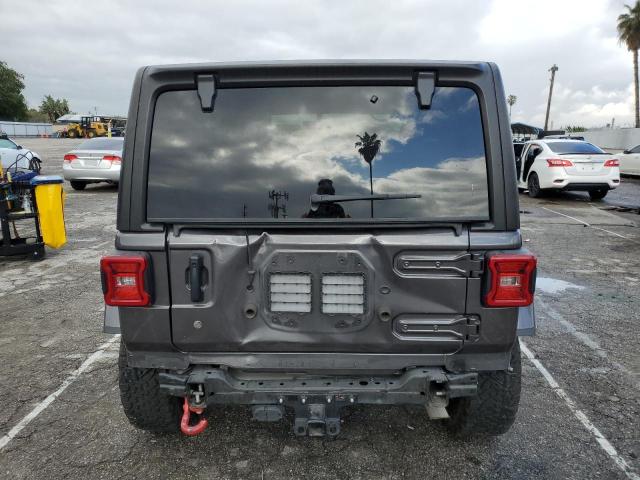 1C4HJXCG8JW241868 Jeep Wrangler Rubicon