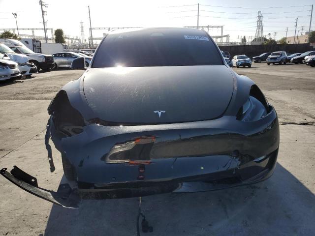 7SAYGDEF3NF548945 Tesla Model Y