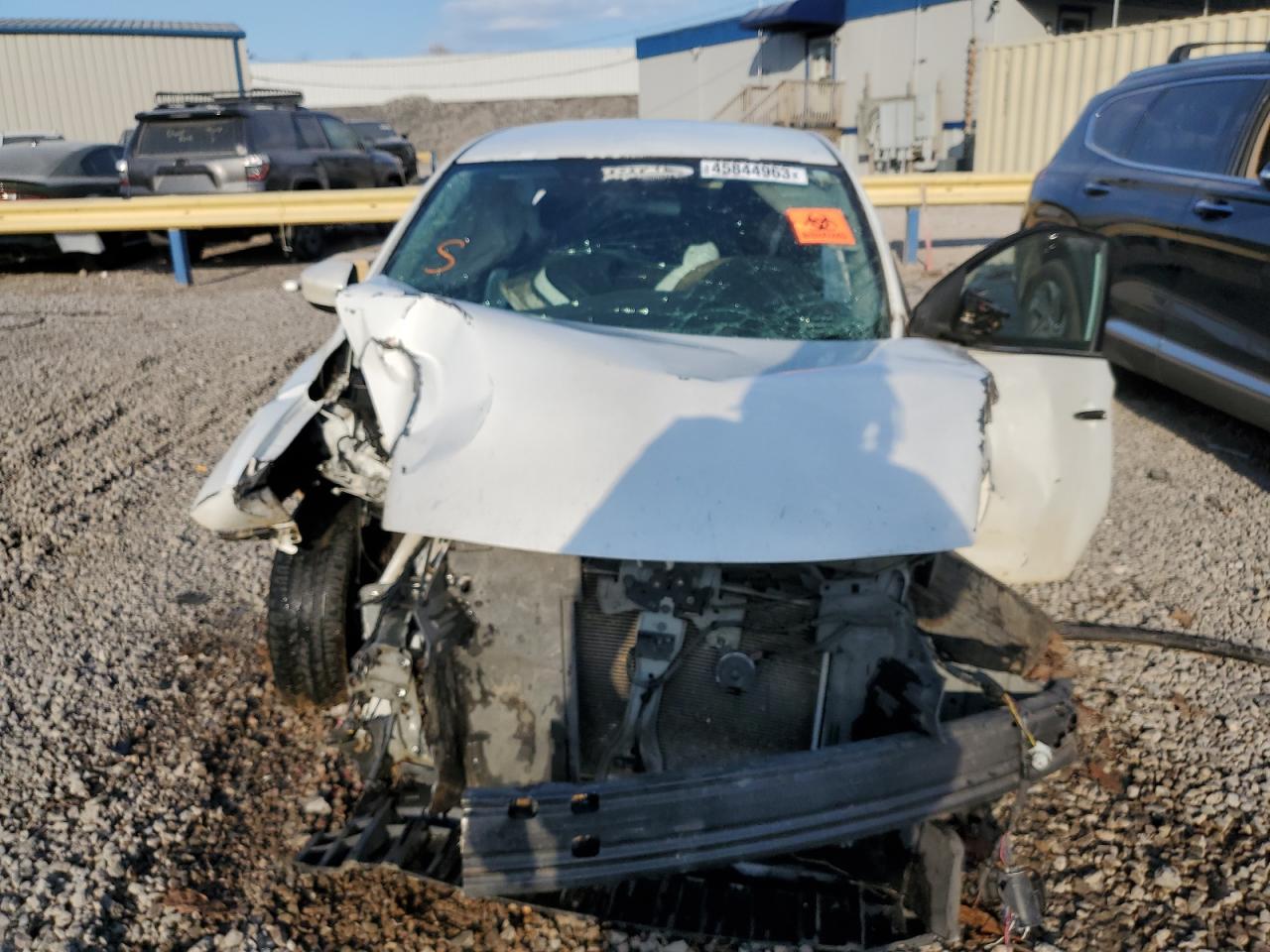 2014 Nissan Sentra S vin: 3N1AB7APXEY338282