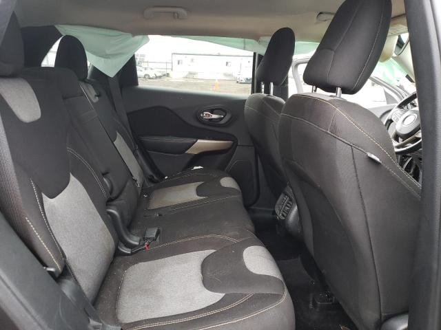 1C4PJLAB0HW641185 Jeep Cherokee Sport