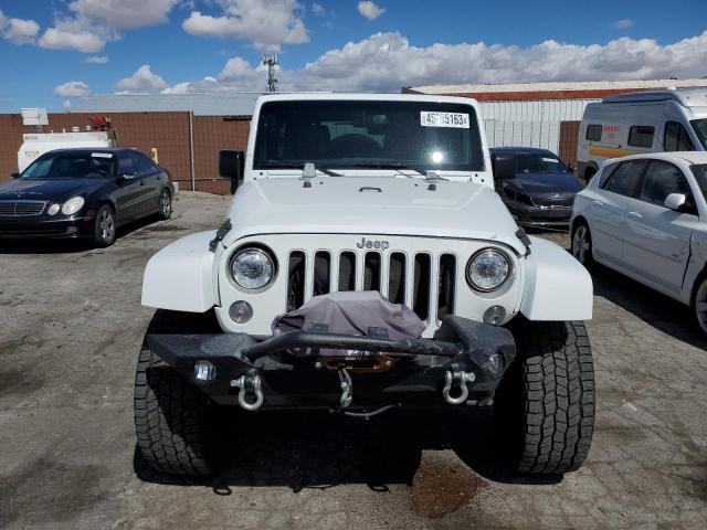 1C4BJWEGXJL847932 Jeep Wrangler Unlimited Sahara