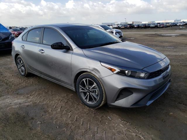 3KPF24AD7NE462471 KIA FORTE FE