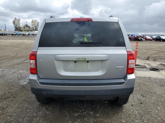 1C4NJPFA9GD722307 Jeep Patriot Latitude