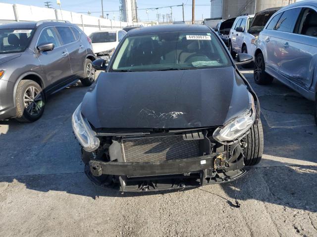 3KPF34AD5KE023617 KIA Forte Gt Line