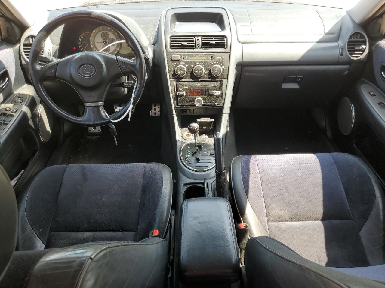 2002 Lexus Is 300 VIN: JTHBD192920061095 Lot: 45802374