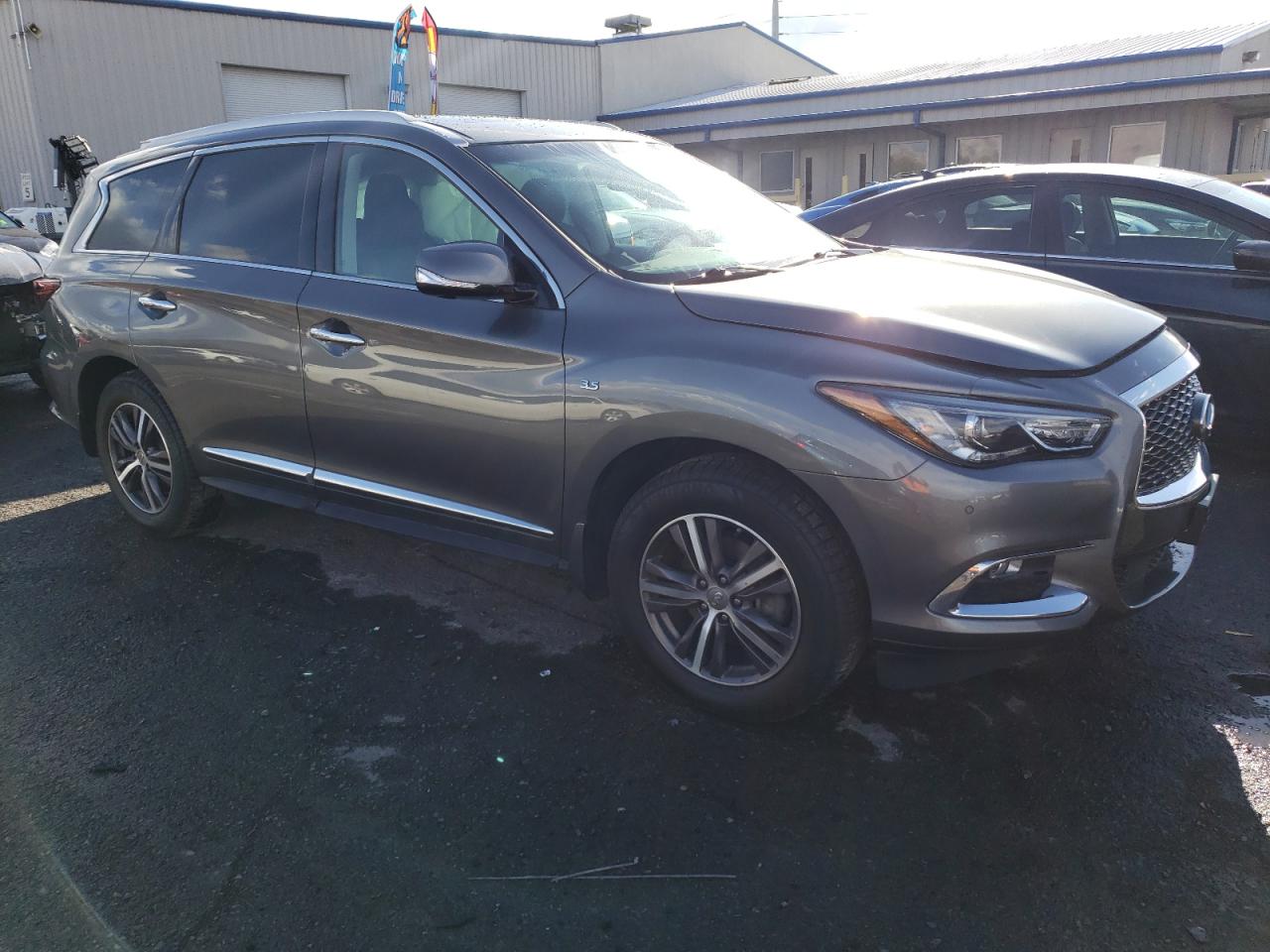 2019 Infiniti QX60 - Image 4