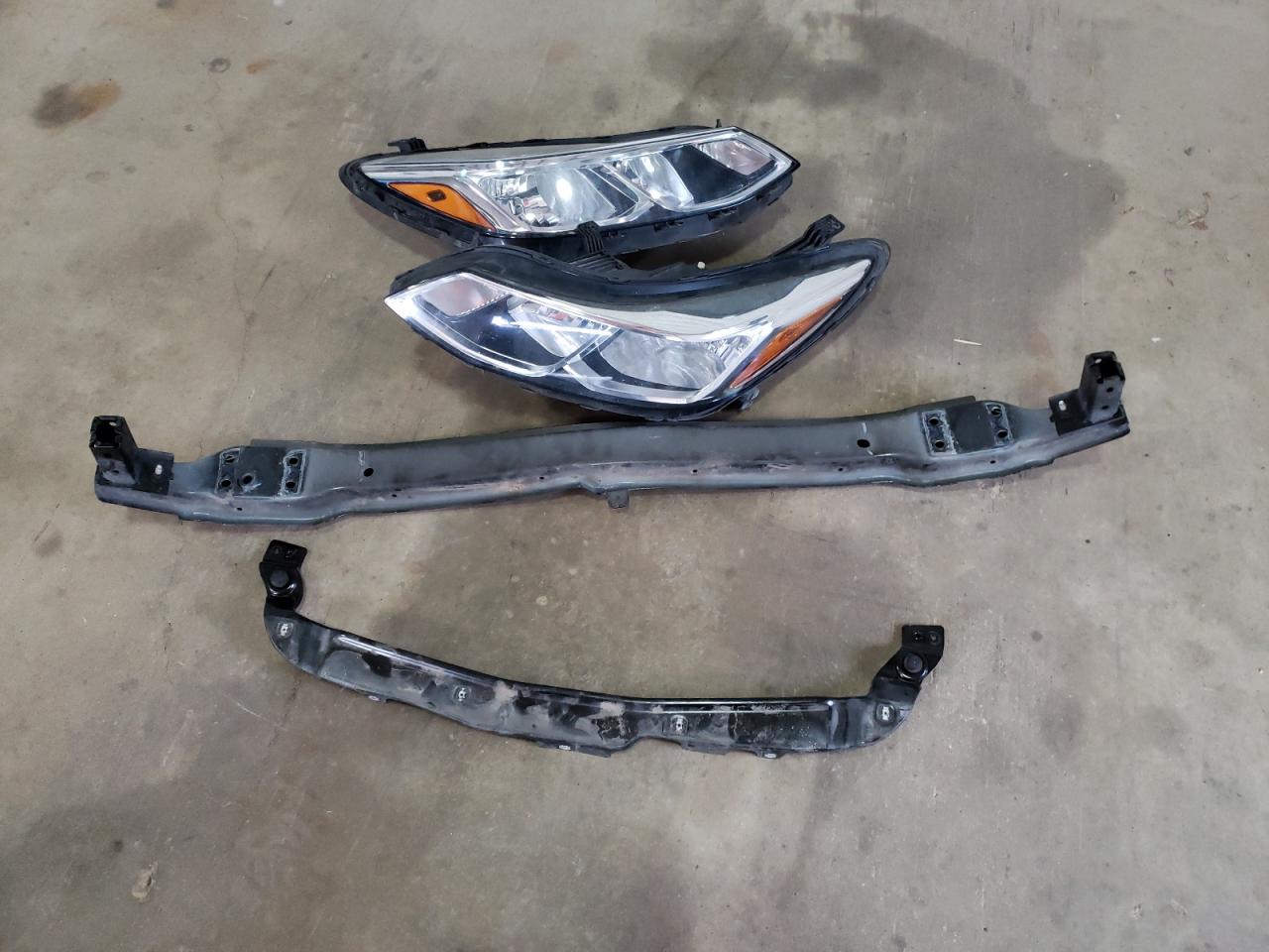 1G1BC5SM7J7196016 CHEVROLET CRUZE 2018