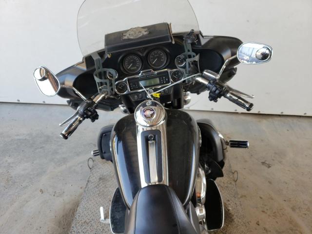 2010 HARLEY-DAVIDSON FLHTCU - 1HD1FC416AB618032