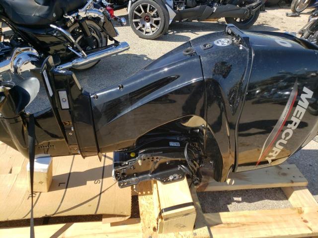  MERCURY BOAT MOTOR 2022 Чорний