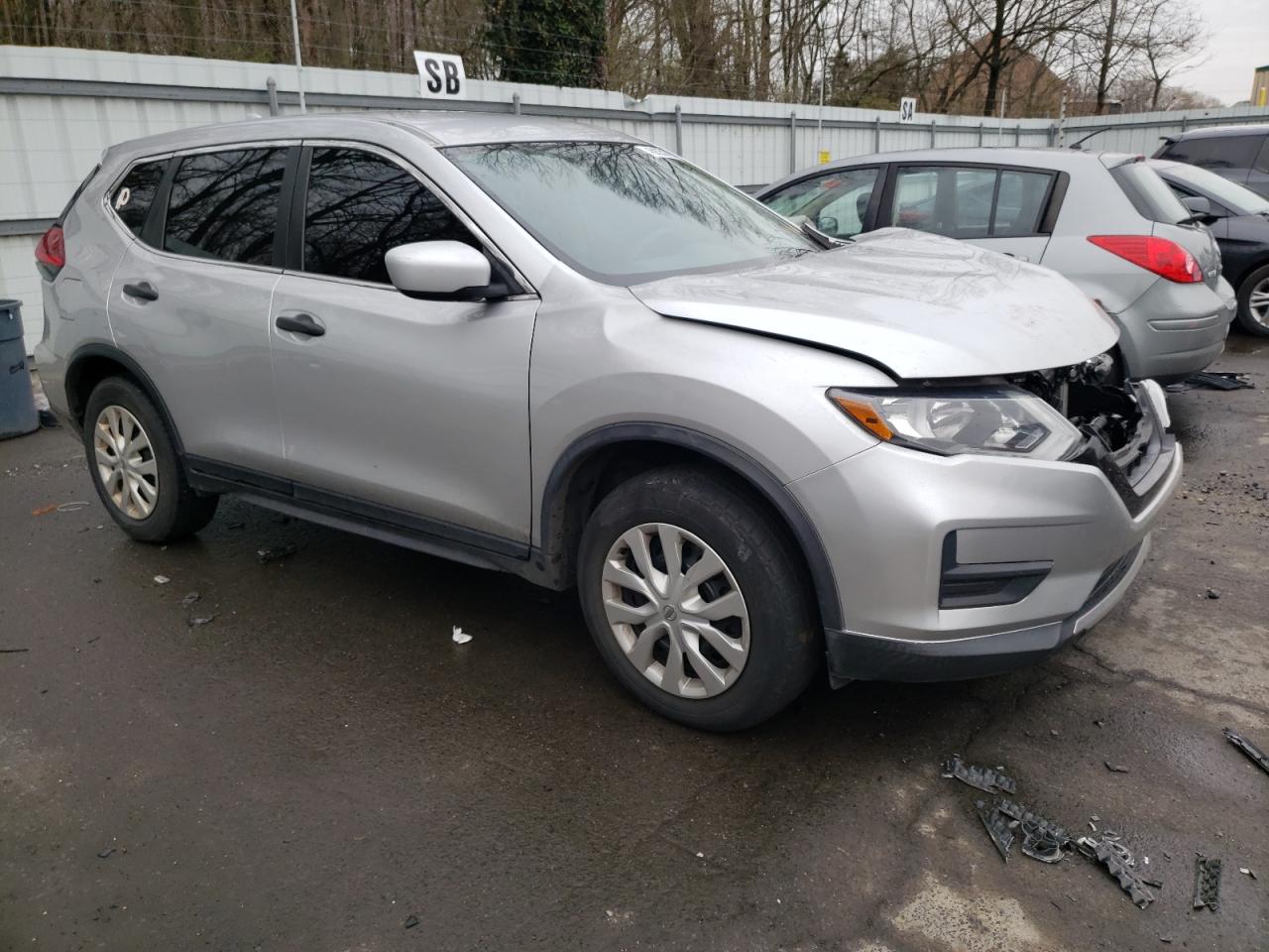 KNMAT2MV9HP517975 NISSAN ROGUE 2017