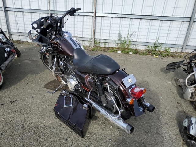 2011 HARLEY-DAVIDSON FLTRU - 1HD1KGM34BB605415