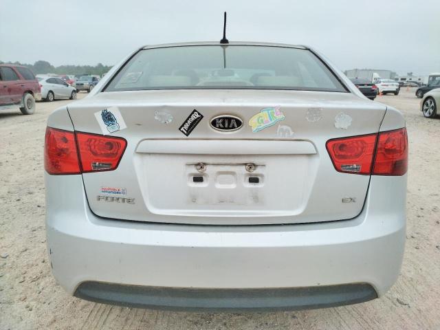 KNAFU4A26B5887015 KIA FORTE EX