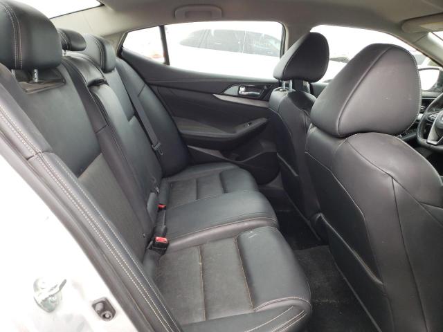 1N4AA6AP0HC415836 Nissan Maxima 3.5s