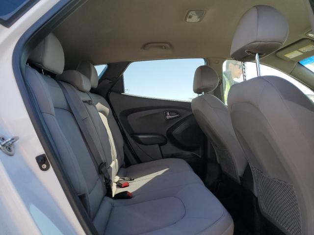 KM8JTCAF2FU091883 Hyundai TUCSON GLS