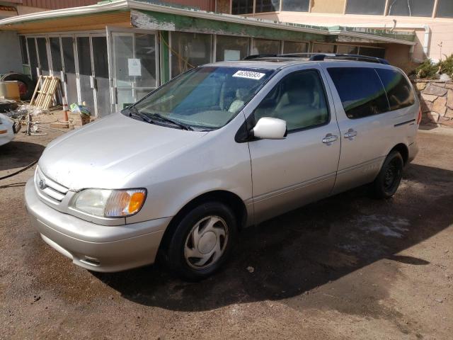 2002 Toyota Sienna LE