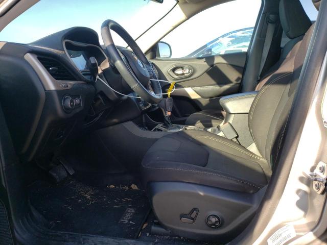 1C4PJLCB8HW663612 Jeep Cherokee Latitude