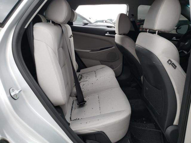 KM8J2CA44KU916933 Hyundai TUCSON SE