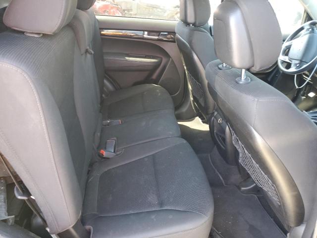 5XYKT3A69FG647486 KIA SORENTO LX