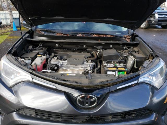 2T3BFREV0HW603229 Toyota RAV4 LE
