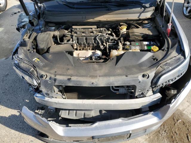 1C4PJLCB4KD206184 Jeep Cherokee Latitude