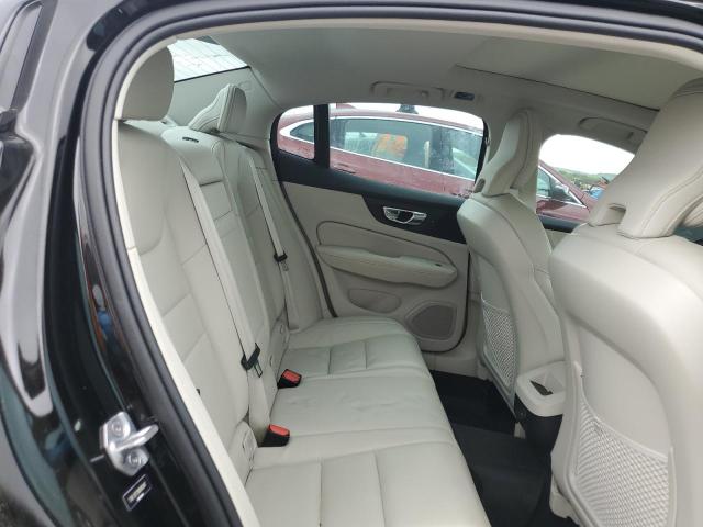 2022 VOLVO S60 B5 MOM 7JRL12FZ0NG163047
